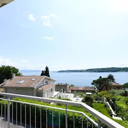 Blue Breeze Apartament